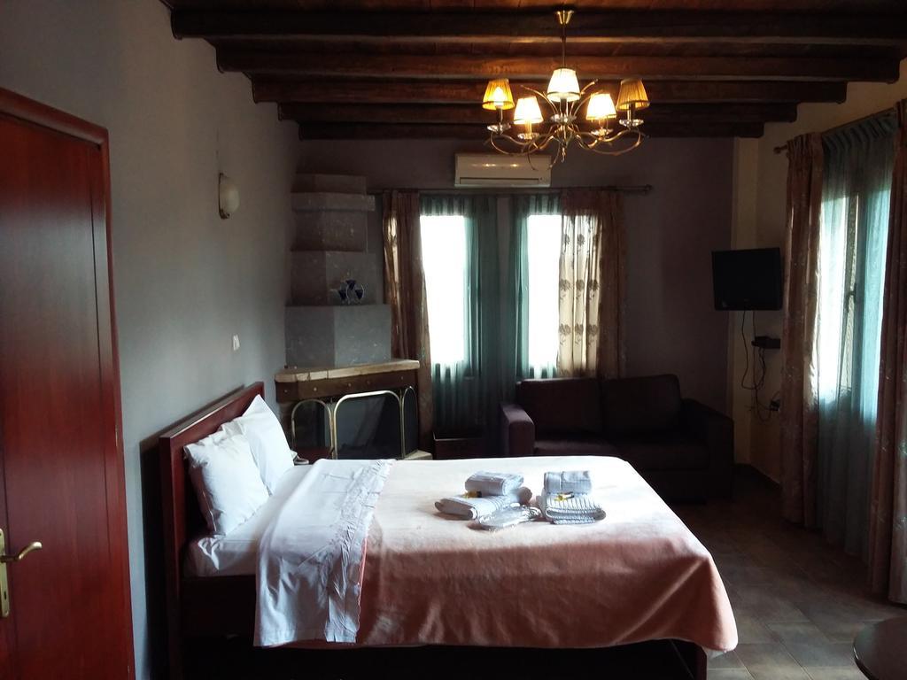 Voreas Hotel Loutraki  Room photo